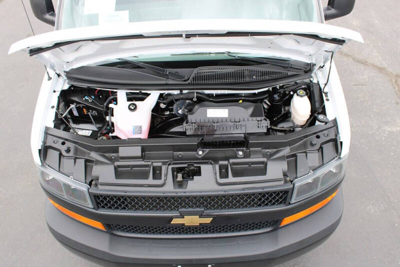 2024 Chevrolet Express 2500