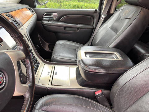 2013 Cadillac Escalade ESV Platinum Edition