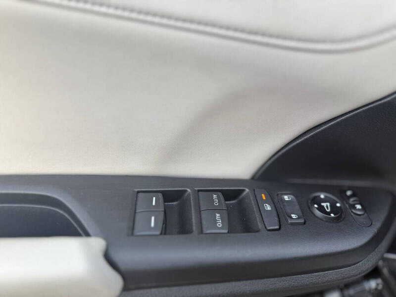 2022 Honda Insight Touring