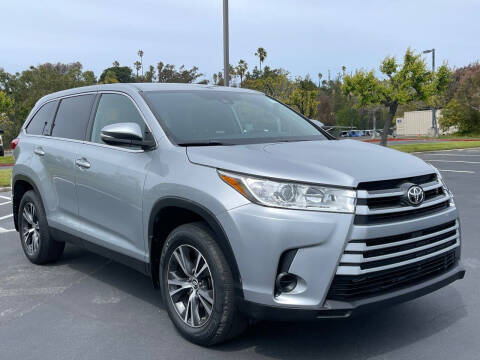 2019 Toyota Highlander for sale at Automaxx Of San Diego in Spring Valley CA
