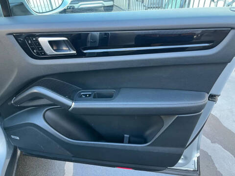 2019 Porsche Cayenne S