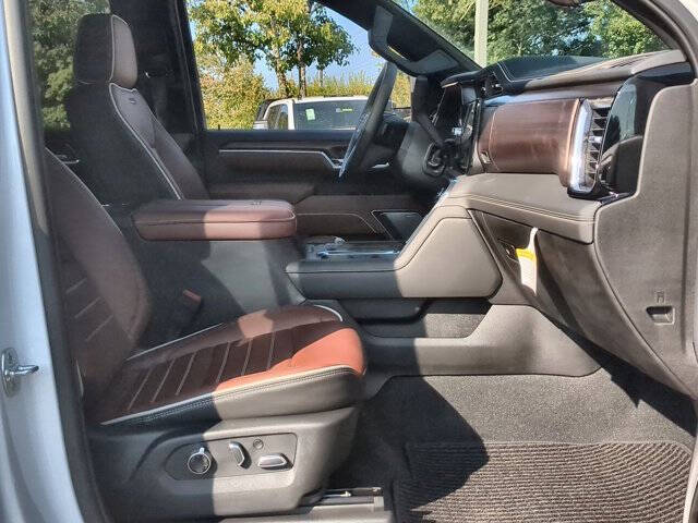 2025 GMC Sierra 3500HD