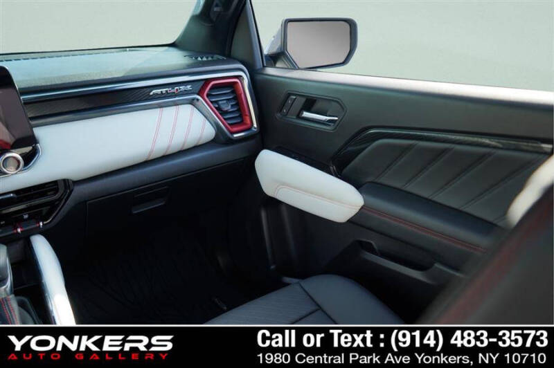 2024 GMC Canyon AT4X