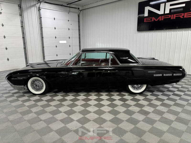 1962 Ford Thunderbird