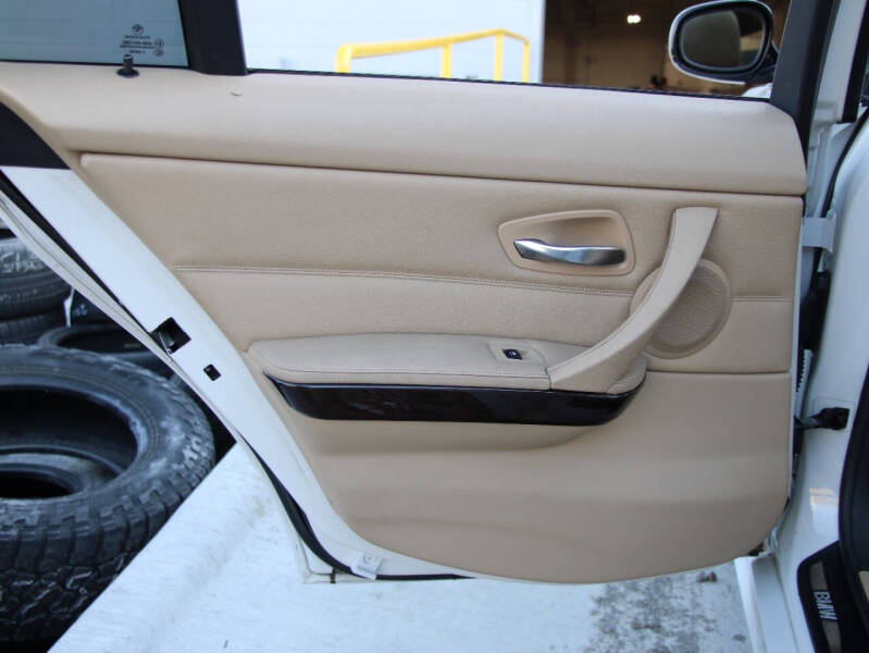 2011 BMW 3 Series 328i