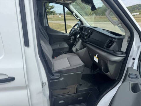 2025 Ford Transit 250