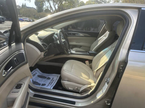 2017 Lincoln MKZ Premiere