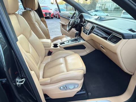 2017 Porsche Macan S