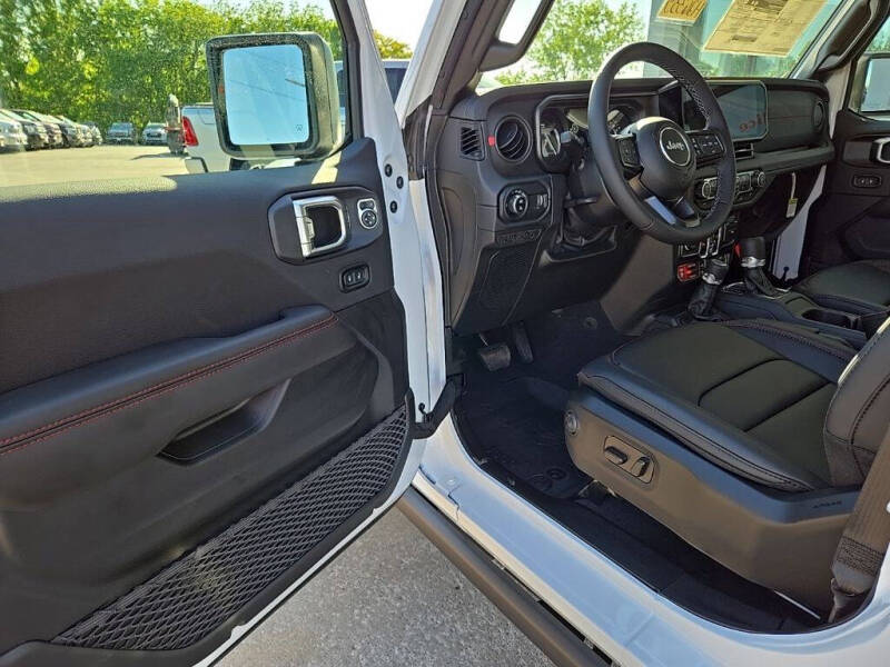2026 Jeep Gladiator Shadow Ops
