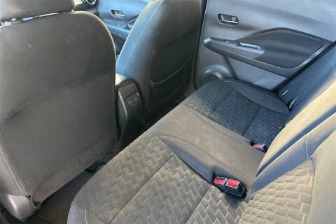 2022 Nissan Kicks SV