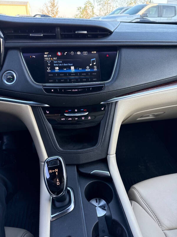 2018 Cadillac XT5 Luxury