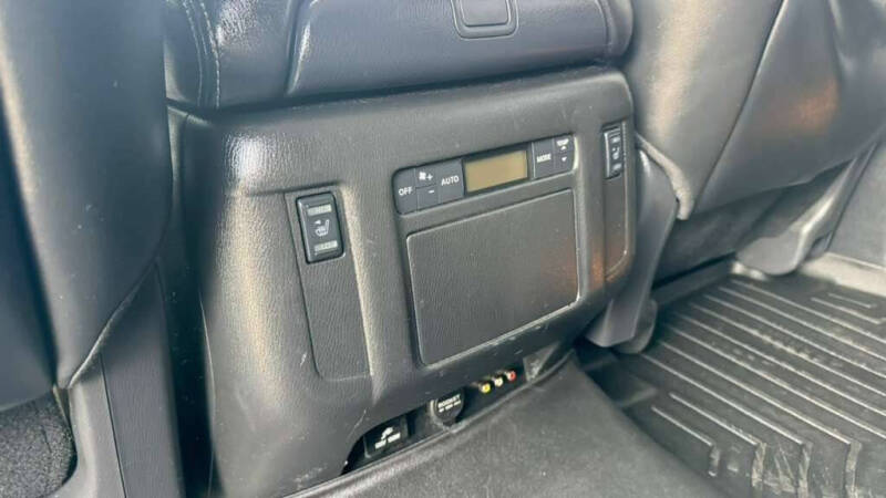 2017 Nissan Armada Platinum