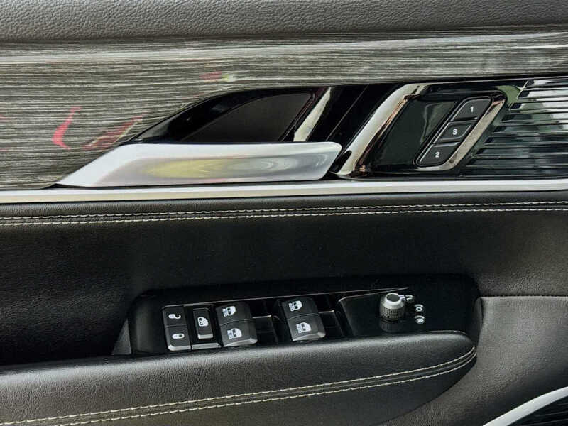 2022 Jeep Wagoneer Series II