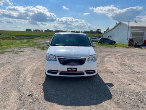 2015 Chrysler Town and Country for sale at BROTHERS AUTO SALES in Eagle Grove IA