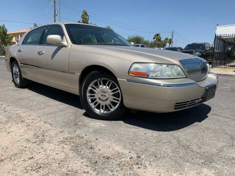 2008 Lincoln Town Car for sale at Boktor Motors - Las Vegas in Las Vegas NV