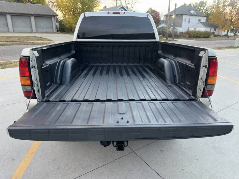 2006 GMC Sierra 2500HD SLT