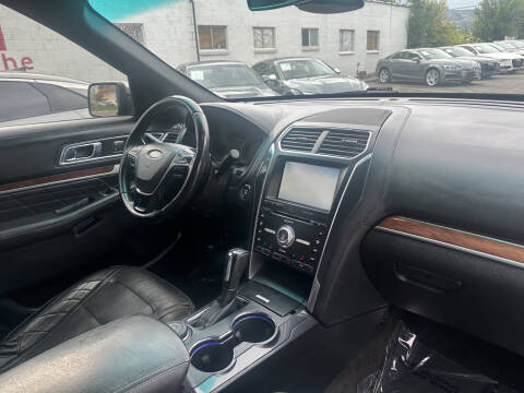 2016 Ford Explorer Platinum