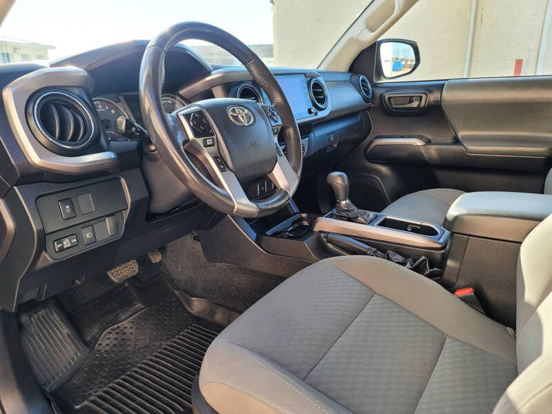 2020 Toyota Tacoma SR5 V6