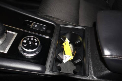 2024 Mitsubishi Outlander ES