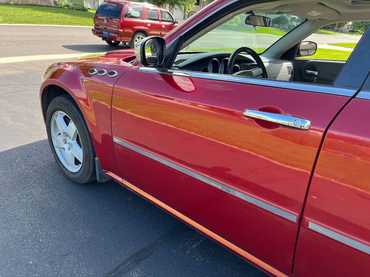 2005 Dodge Magnum 19