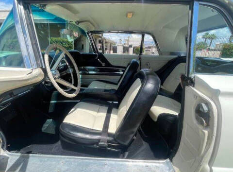 1960 Ford Thunderbird