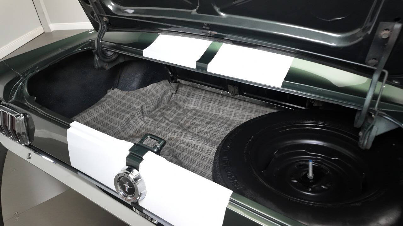1965 Ford Mustang 60
