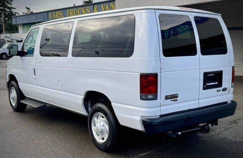 2013 Ford E-Series E-350 SD XLT