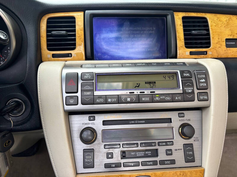 2005 Lexus SC 430