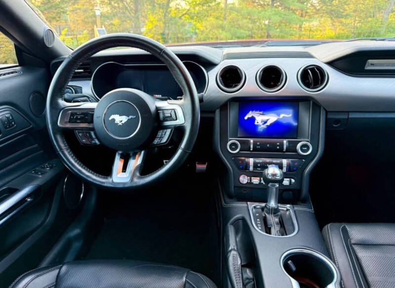 2022 Ford Mustang EcoBoost Premium