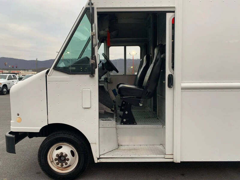 2013 Ford E-Series E-450 SD