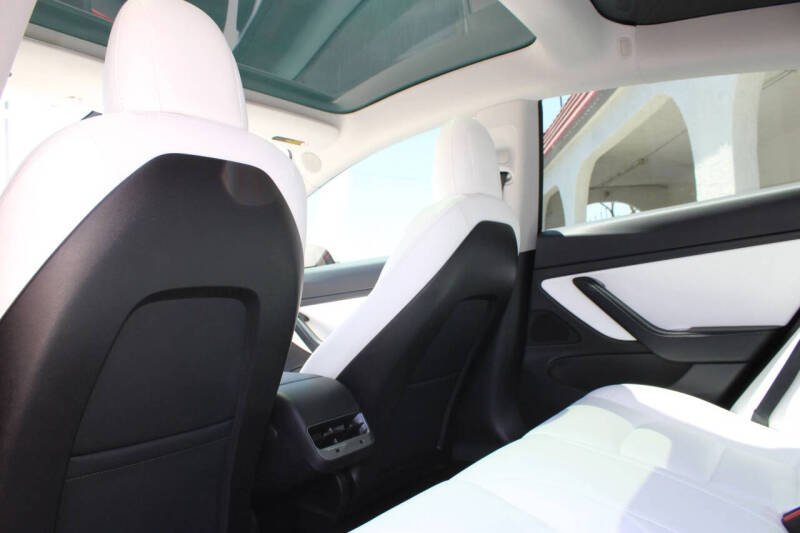 2020 Tesla Model 3 Performance
