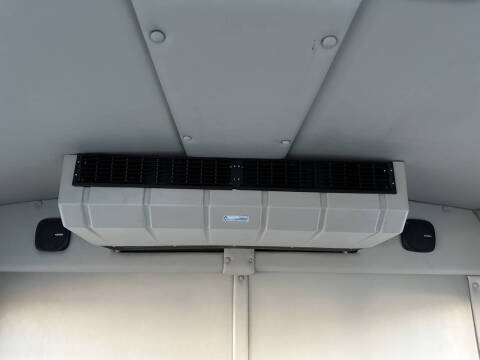 2023 Ford E-Series E-450 SD