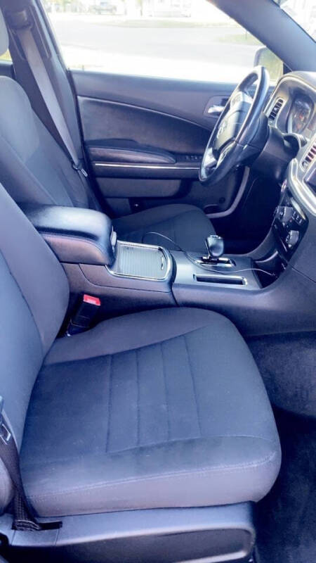 2012 Dodge Charger SE