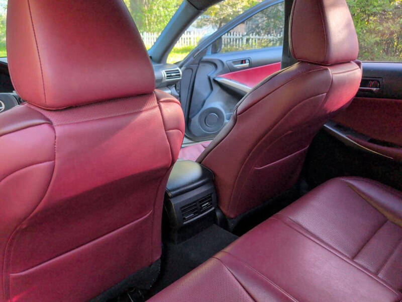 2016 Lexus IS 200t