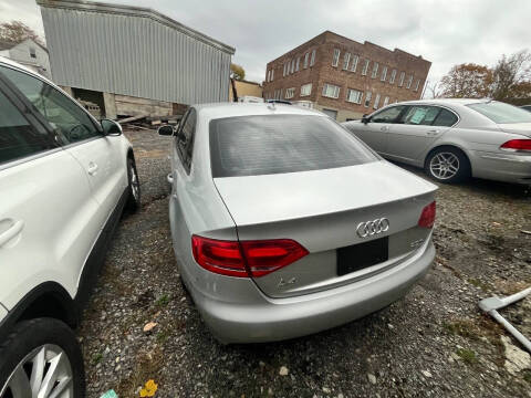 2009 Audi A4 2.0T quattro Premium