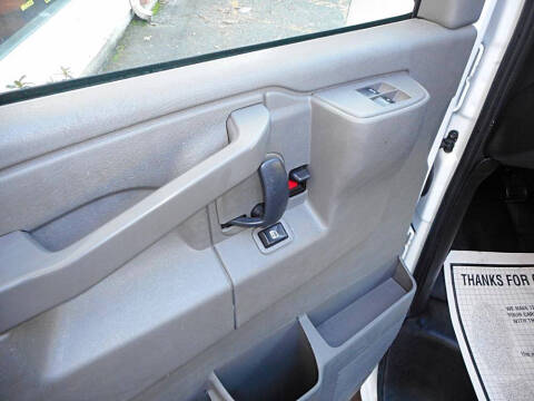 2017 Chevrolet Express LS 2500