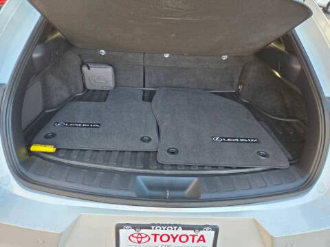 2024 Lexus UX 250h Premium