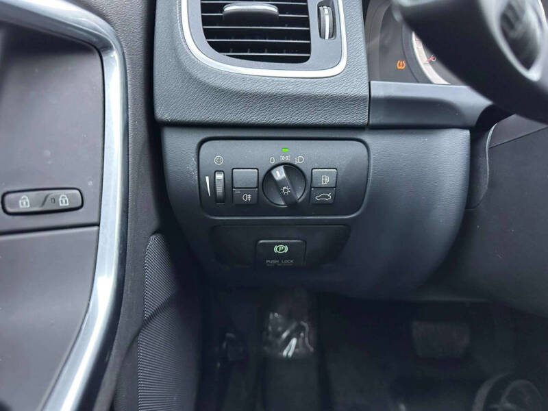2012 Volvo S60 T5