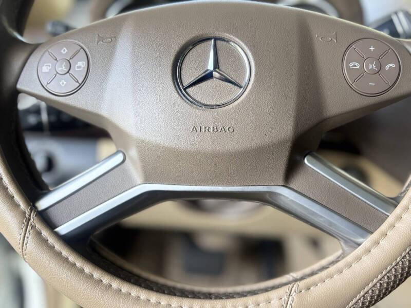 2010 Mercedes-Benz GL-Class GL 550 4MATIC