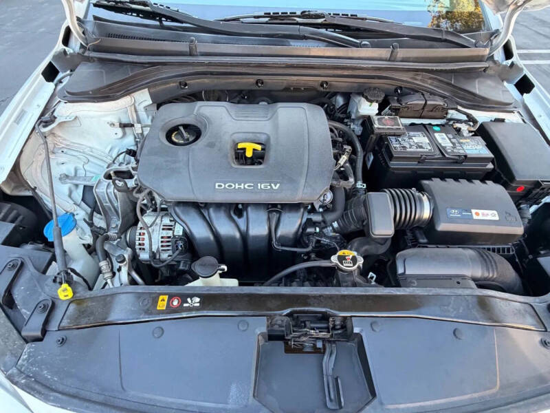 2018 Hyundai Elantra