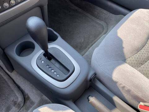 2004 Saturn Ion 3