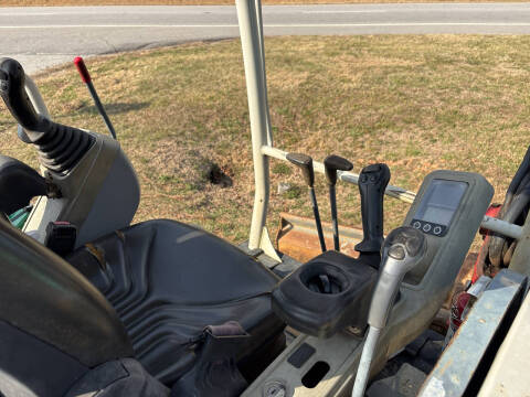 2018 Takeuchi TB260