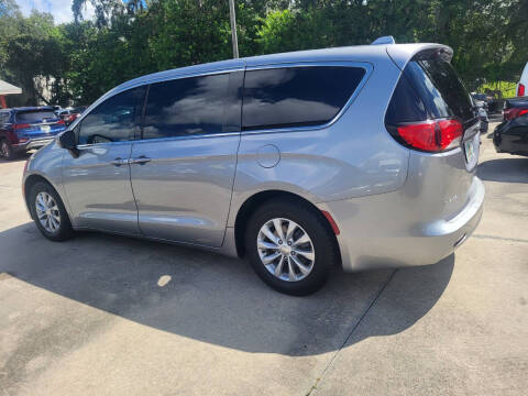 2017 Chrysler Pacifica Touring