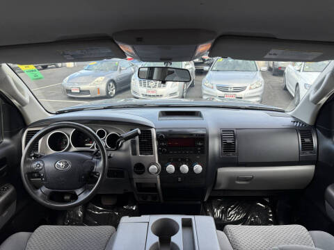 2013 Toyota Tundra Grade