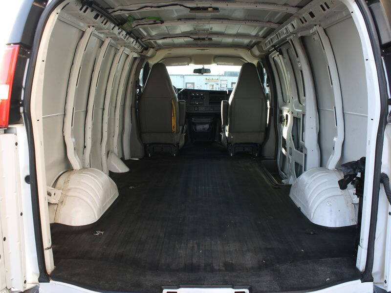 2021 Chevrolet Express 2500