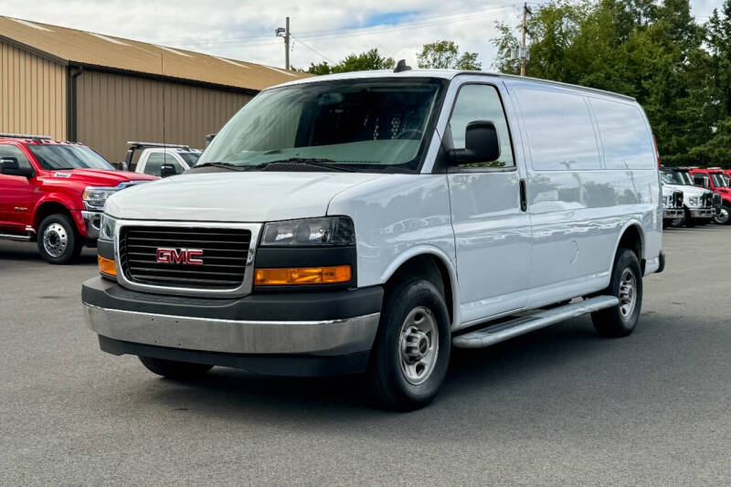 2022 GMC Savana 2500