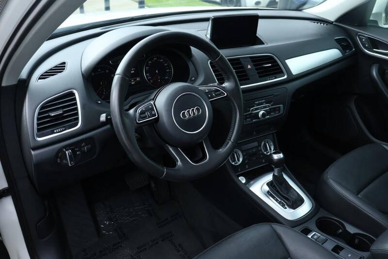 2015 Audi Q3 2.0T Premium Plus