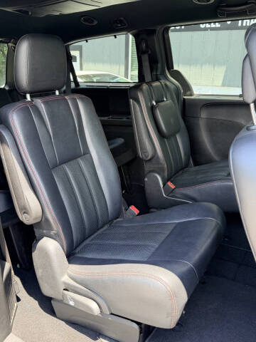 2017 Dodge Grand Caravan GT