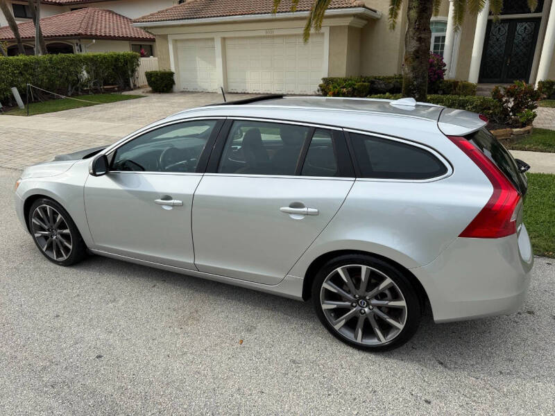 2015 Volvo V60 T5 Drive-E Platinum