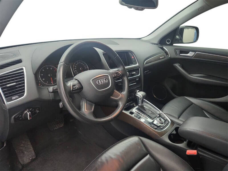 2014 Audi Q5 2.0T quattro Premium Plus